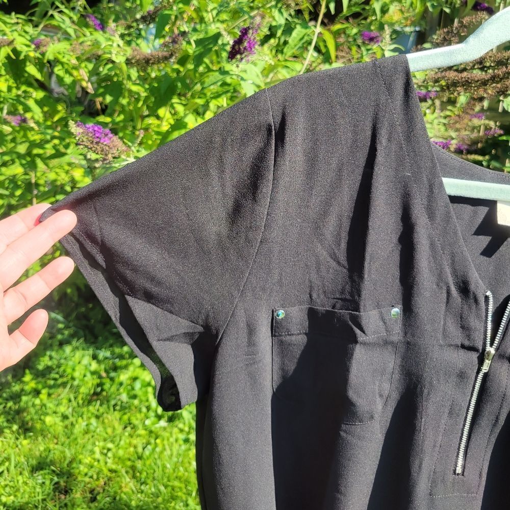 Black 1/4 Zip Top‎ - Picture 4 of 10